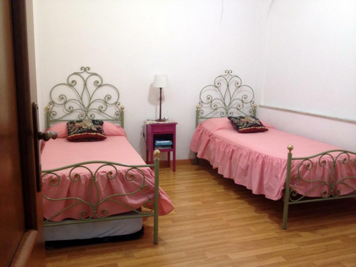 Mavi's Bedrooms Guest house *